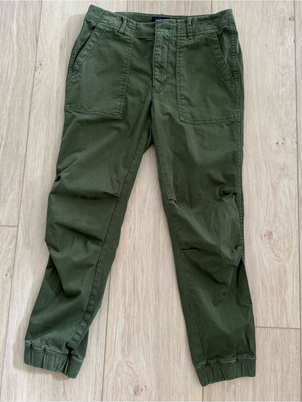 American Eagle women’s size 2 olive green stretch twill joggers khaki pants EUC